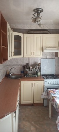 Сдам  3ёх.ком.кв. Украина 2/5 кооперативный дом,счётчики на всё. - фото 1