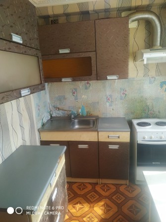 Сдам 1 комнатную квартиру на долгий срок - фото 1