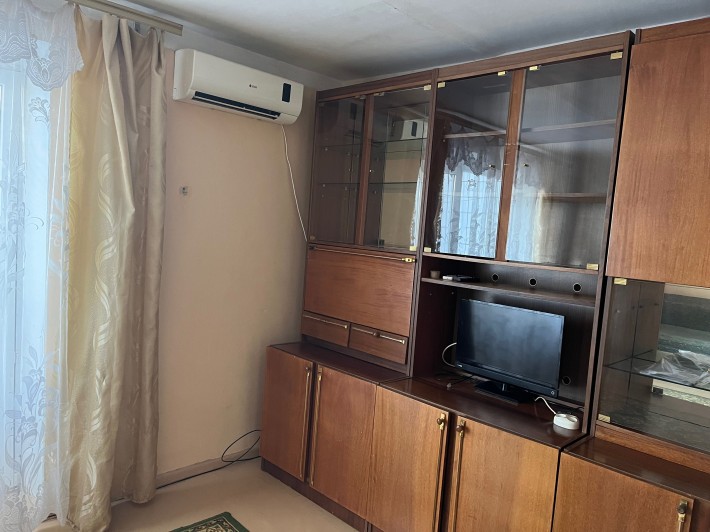 Сдам 1-комнатную квартиру ( район Росинки). Свободна с 01.07.2025 - фото 1
