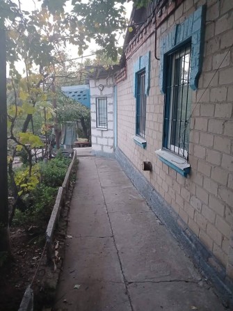 Здається невеликий будинок Космос - фото 1