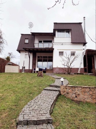 Оренда будинку біля центру міста, вул. Монтажників - фото 1