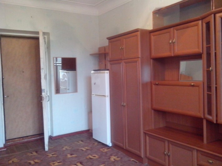 Кімната окрема, в гуртожитку.  Вул. Мартиросяна. - фото 1