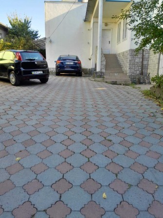 Будинок (бізнес) в центрі міста - фото 1