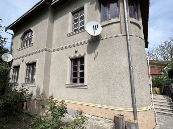 Продам приватний будинок Черновцы