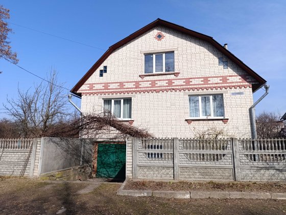 Добротний цегл. будинок: 268м, ділянка 9,91сот., 4+2 кімн. Подусівка! Чернигов