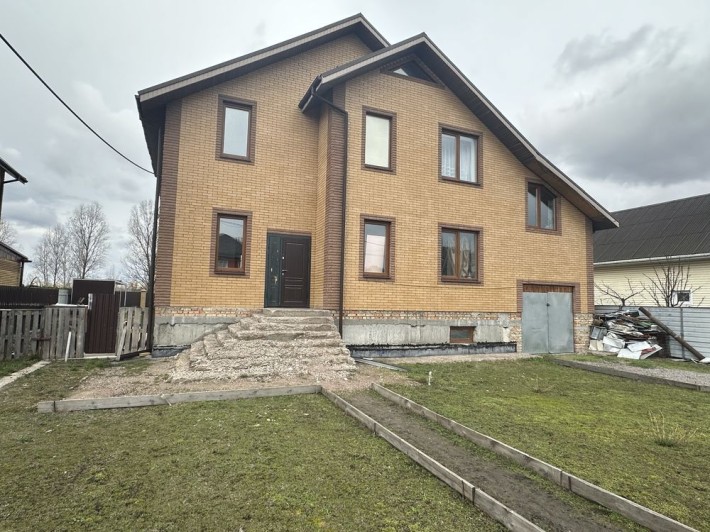 Продаж житловий будинку 360м2 (Соломʼянського р-н)Жуляни 9 соток - фото 1