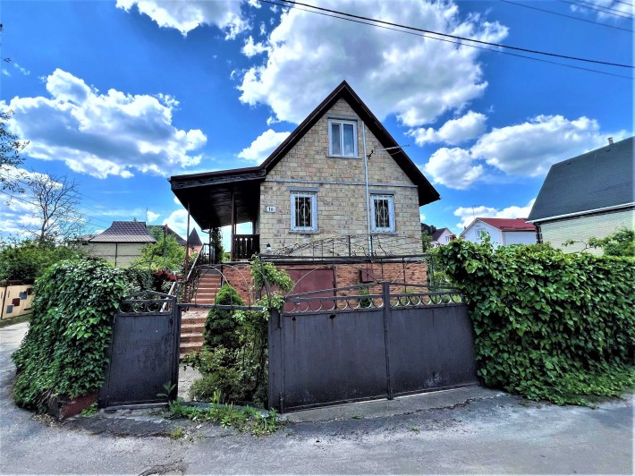 Продаж дачного цегляного будинку. Осокорки 1 шлюз. - фото 1