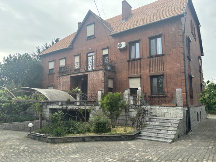 Продам дом 805 м.кв Одинковка/12 км от Центра/Игрень/бассейн - фото 1