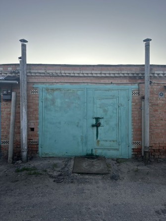 Продам Цегляний гараж в Зарванцях - фото 1