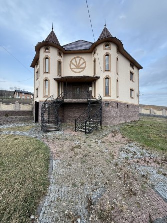 Продається будинок 600 м², с. Великі Кучурів. Поруч будується аквапарк - фото 1