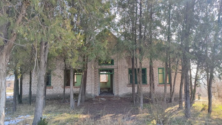 Продам / обмен Дом коробка три здания. Отлично под бизнес - фото 1