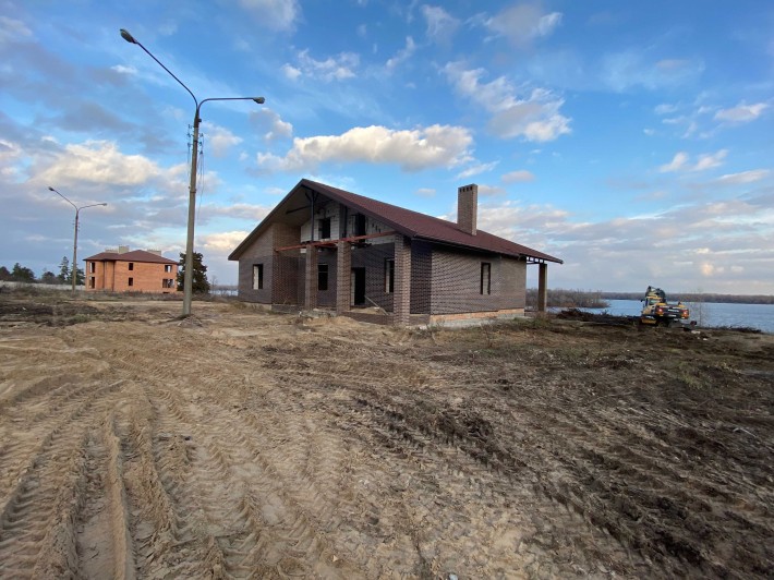 Продаж будинку не березі р. Дніпр перша лінія 30 соток - фото 1