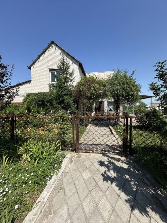 Гарний будинок в селі Бабурка. 20 соток доглянутої землі - фото 1