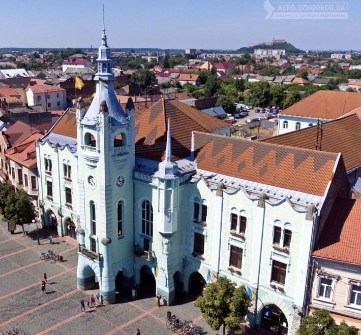 Здається однокімнатна в центрі біля Ратуші. - фото 1