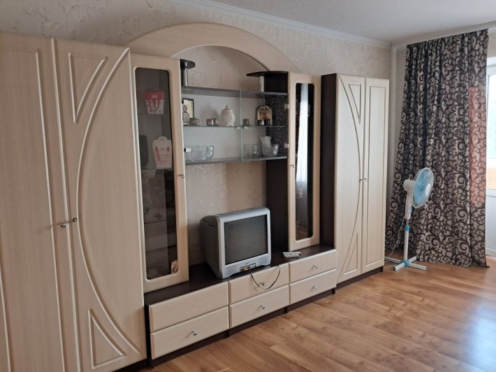 Здам однокімнатну квартиру по вул. Земська 8000 грн. - фото 1