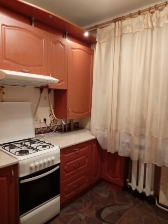 НІКОПОЛЬ Здам 2х кім квартиру на другому поверсі,на тривалий термін - фото 1