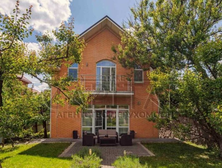 Аренда дома 230m² в два этажа, современный ремонт Печерск, Черная гора - фото 1