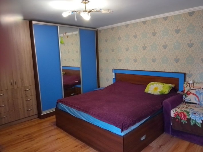 Продаж двоповерхової частини будинку в центрі! - фото 1