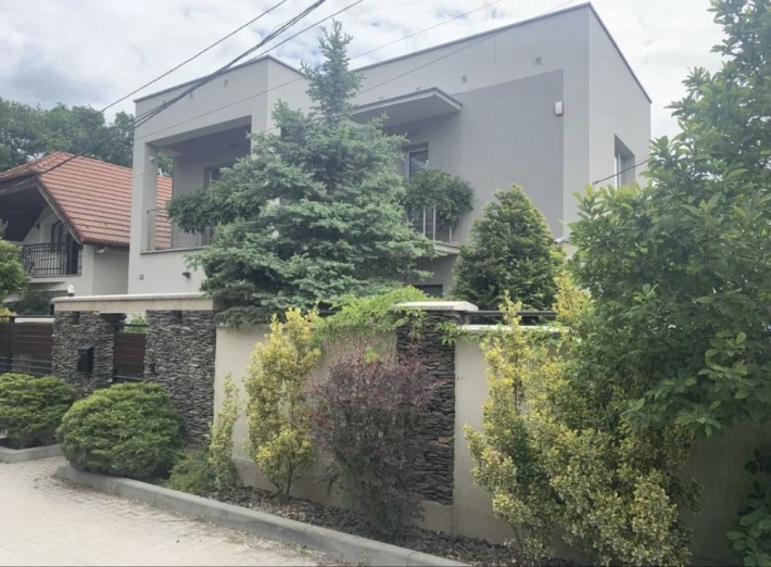 Продаж будинку  в ужгороді - фото 1