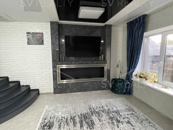 Дом на Космосе, Южный рынок