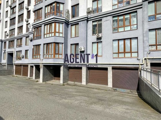 Продаж великого гаражу 30 кв.  ЖК Львівський Петропавлівська Борщагівка