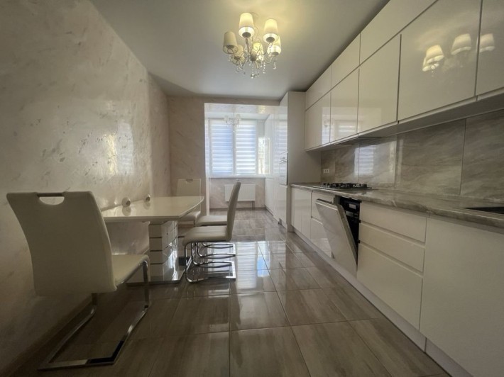 Оренда 2к новобудови на Озерній.Укомплектована.80м2.16000+кп - фото 1