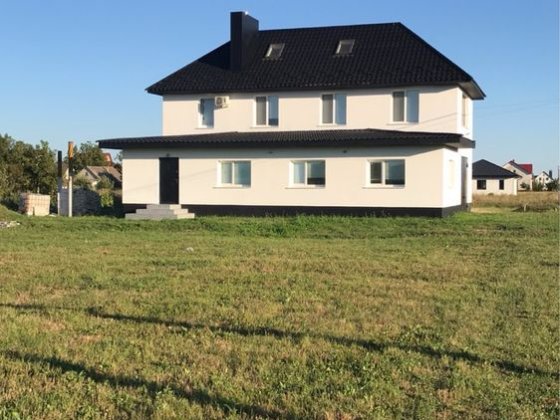 Здається  новий будинок в с Боратин Боратин