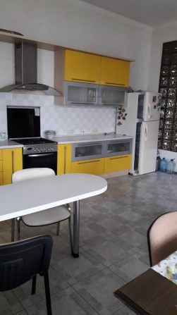 Оренда заміського будинку в смт Кіровське - фото 1