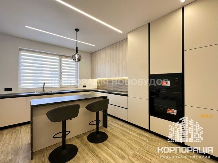 Продаж котеджу з дизайнерським ремонтом, всі меблі, техніка - фото 1