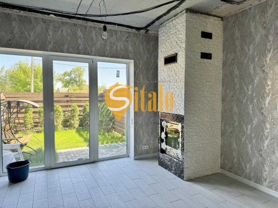 Невеликий будинок, дом, таунхаус з ремонтом, метро Славутич/ Осокорки Киев