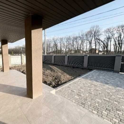 Локація ТОП. Новий будинок з ремонтом. Ціна 140 000$ 1̶4̶5̶ ̶0̶0̶0̶$̶ - фото 1