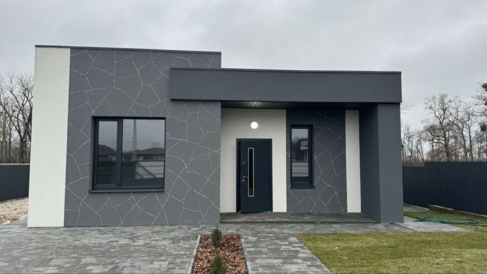 Продам будинок з ремонтом - фото 1