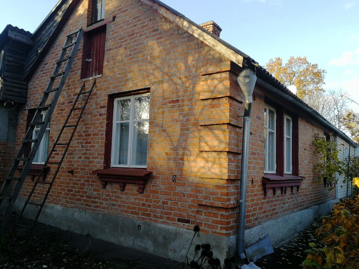 Продається частина будинку в місті - фото 1