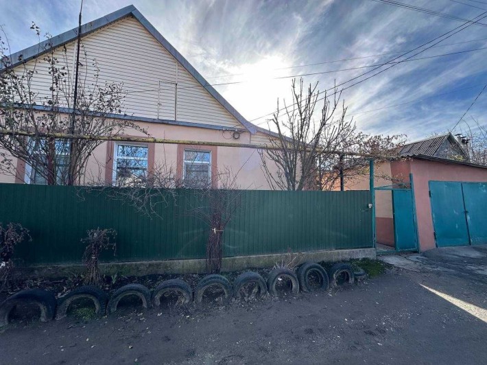 Продам очень хорошую половину дома  район Вининфорда - фото 1