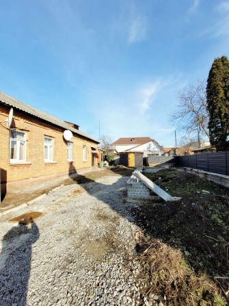 Продаж 4-кім частини будинку 78 м² з ділянкою 7 сот. Окремий двір. - фото 1