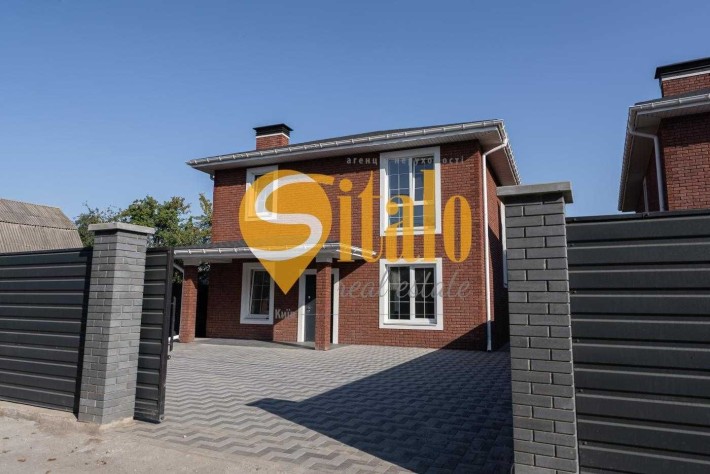 Затишний будинок в центрі Києва з відмінною інфраструктурою - фото 1