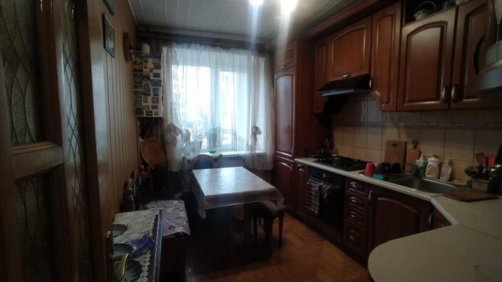 Здається в довготривалу оренду 4-кімн. квартира в м. НОВОЯВОРІВСЬК. - фото 1