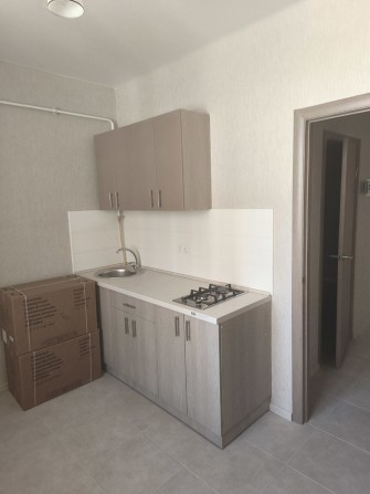 Сдам одно компания квартира 1этаж. 7 небо. Авангард - фото 1
