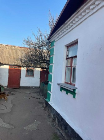 Продається частина цегляного будинку в районі вул. Параджанова! - фото 1