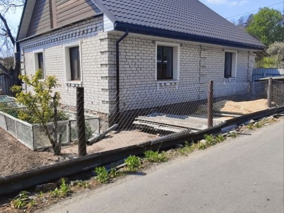 Продаж будинку в ближньому пригороді. Торг. Житомир