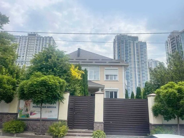 Продажа дома 437м²  м. Зверинецкая (Дружбы Народов) - фото 1