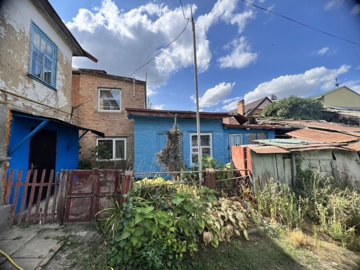 Продається частина будинку в Кропивницькому !(цокольний поверх) - фото 1