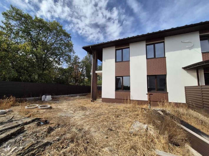 Продаж 4-кім част.будинку 120 м² з ділянкою 3,2 сот - фото 1
