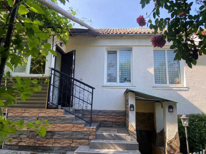 (7) Продаж частини будинку на Кореї (5813) - фото 1