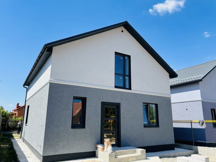 Продаж будинку Zarvantsi, 110 кв.м., 4 кім., 3 сотки - фото 1
