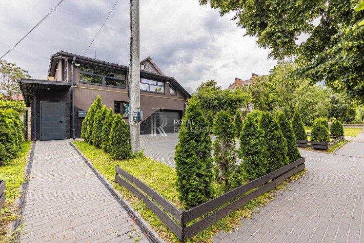 Продажа дом/таунхаус в Киеве 206м2 4к с ремонтом укритие Подольський р - фото 1
