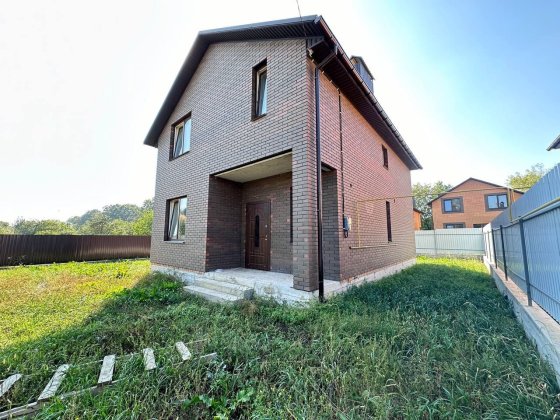 Двоповерховий будинок з чистовими біля Озера р-н Перемички Вінниця