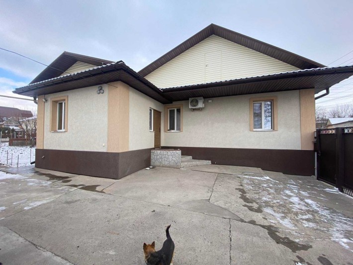 Продам частину будинку з ремонтом - фото 1