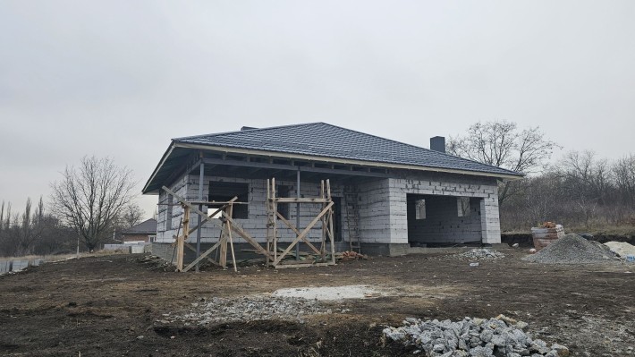 Продам будинок біля парку Перемоги - фото 1