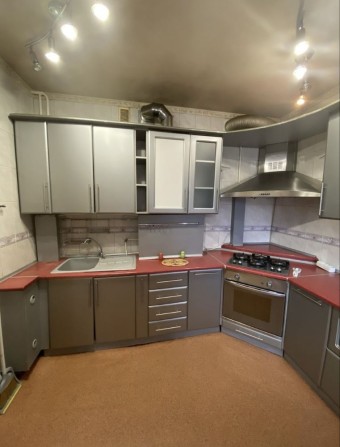 Продаю  4к будинок в Центрі - фото 1